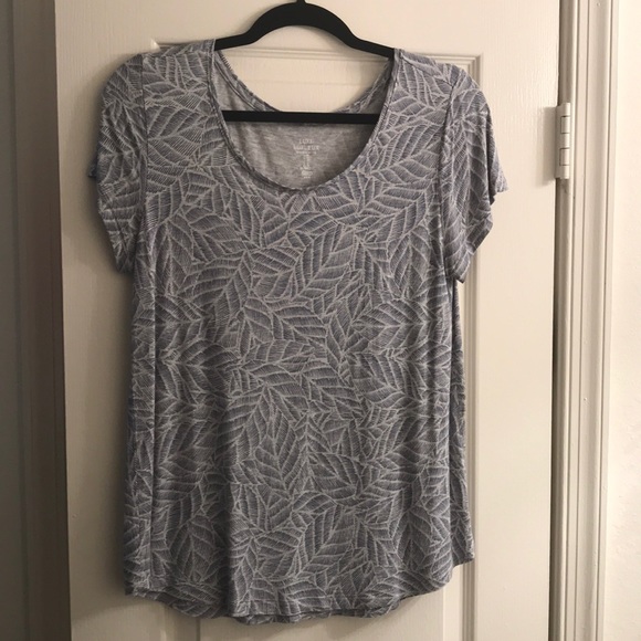 GAP Tops - GAP Printed blue T-shirt, size medium